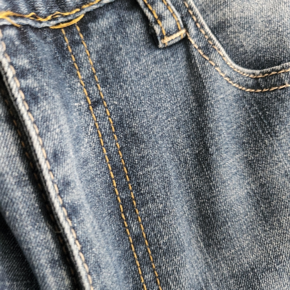 Izod Relaxed Fit Denim Jeans - Picture 11 of 15